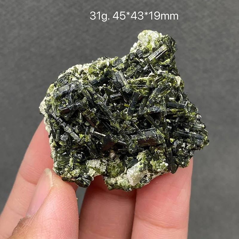 100%  Natural Root cluster-shaped green curtain crystal Mineral Specimens  Healing Crystal