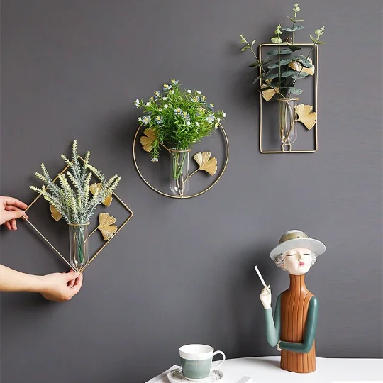 

LUWU Nordic Style Wall Hydroponic Clear Glass Vase Creative Gingko Metal Wall Decoration for Home (Plants NOT Included)