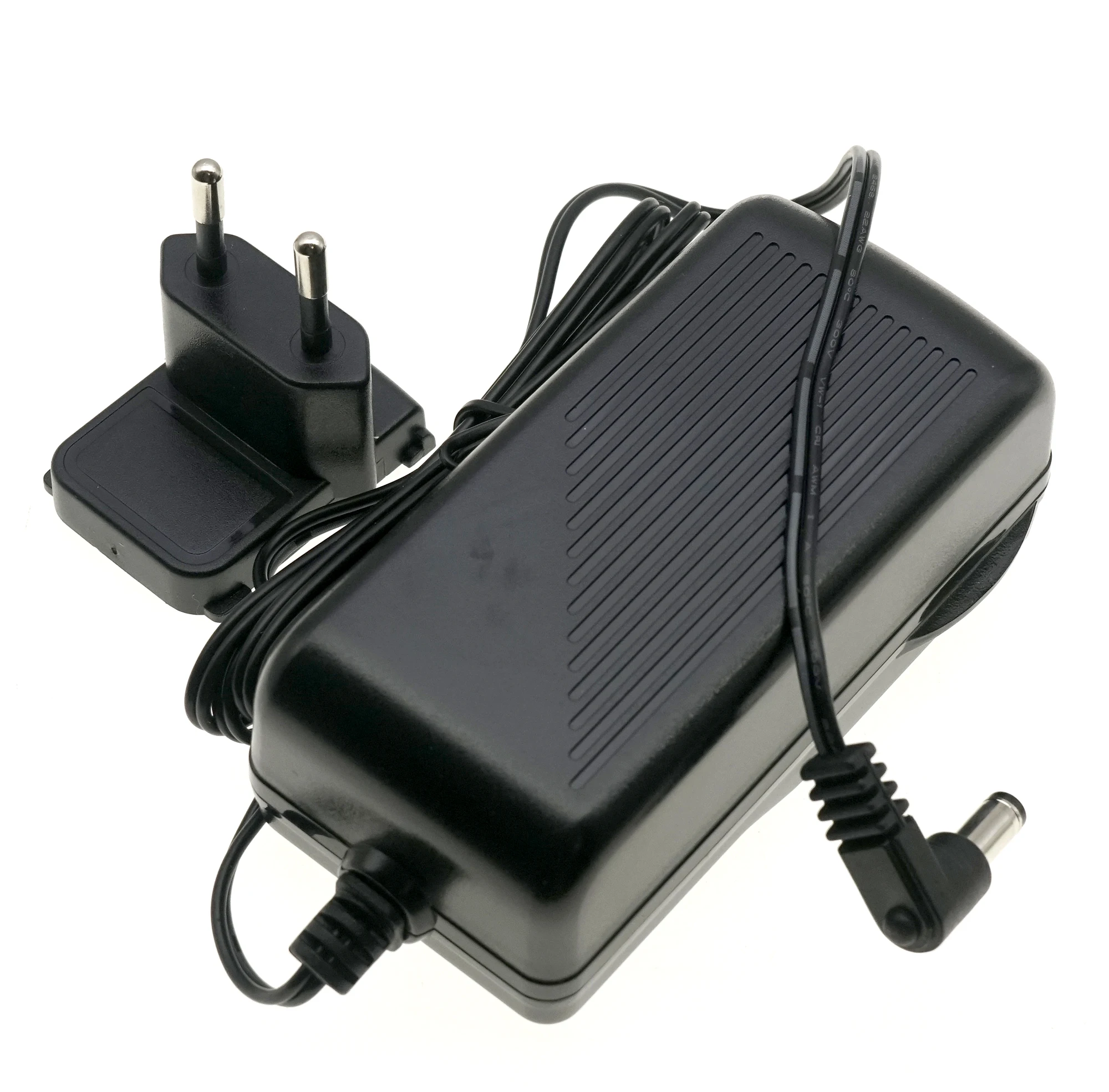 19V 1.6A 1.8A 30W AC Adapter NBS30D190160D5 RC30-02450100-0000 Charger for Razer Nommo Speaker Power Supply UK/EU/US Plug