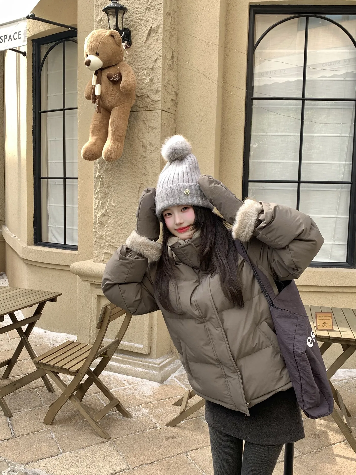 

Thick down Jacket Women's Winter Fashionable Fur Collar Cotton Warm White Duck down Bread Style Commute Style Straight Tube