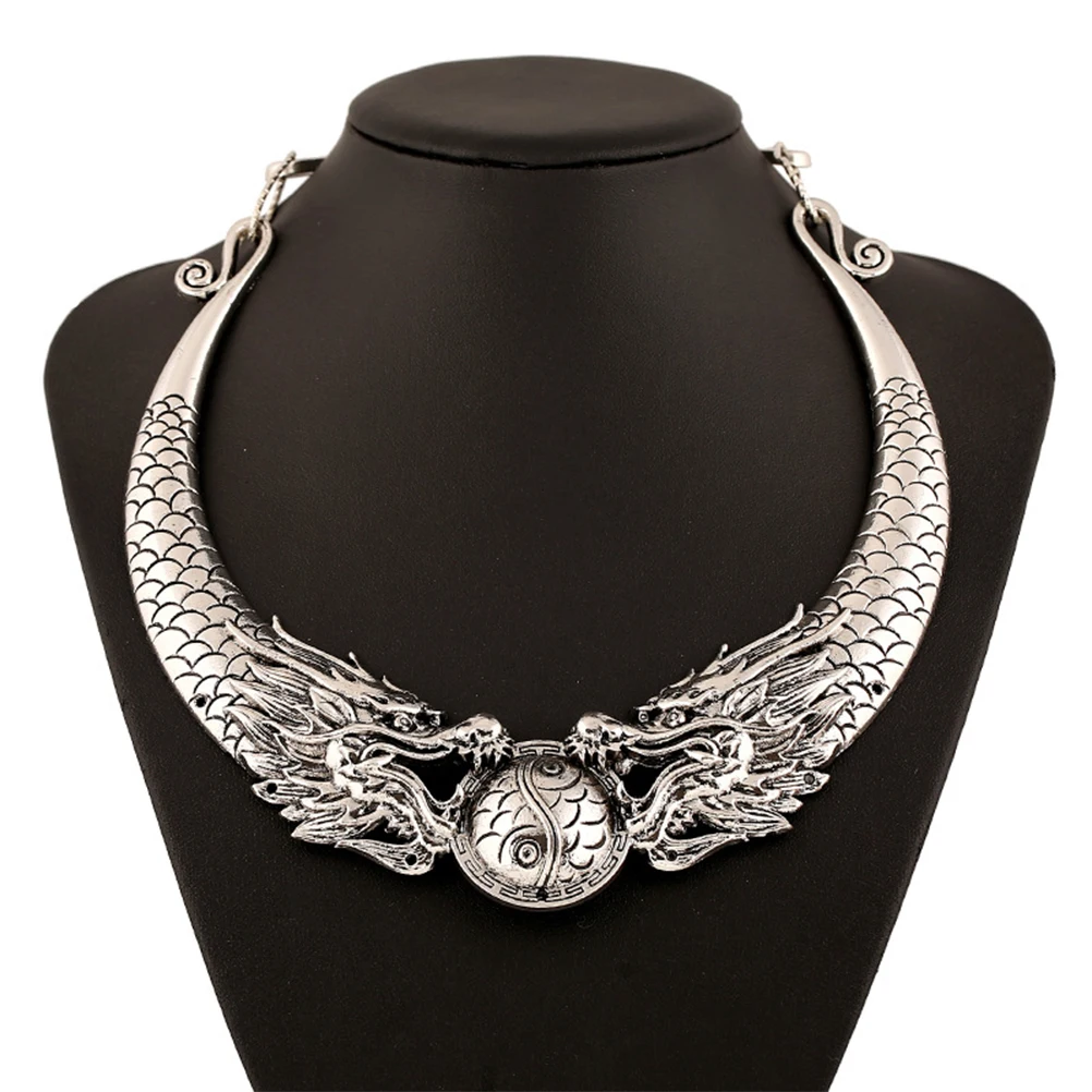

Old Fashion Necklace Retro Carved Alloy Esaggerated Women Jewelry Ethinic Nationality