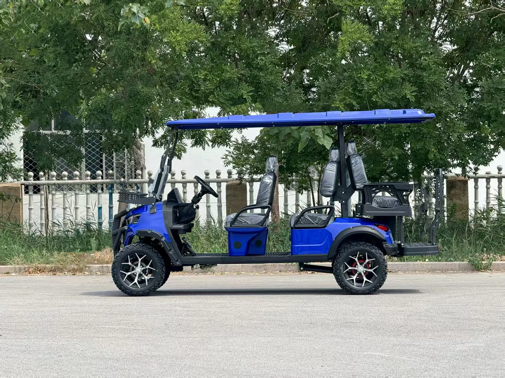 Fotografia 6: Carrinho de Golfe Elétrico Multifuncional SHUIMAN JINSHAN para Caça, Off-road, Elevado, 6 Lugares, com Motor de 3.5kw e Alcance de 80-100km