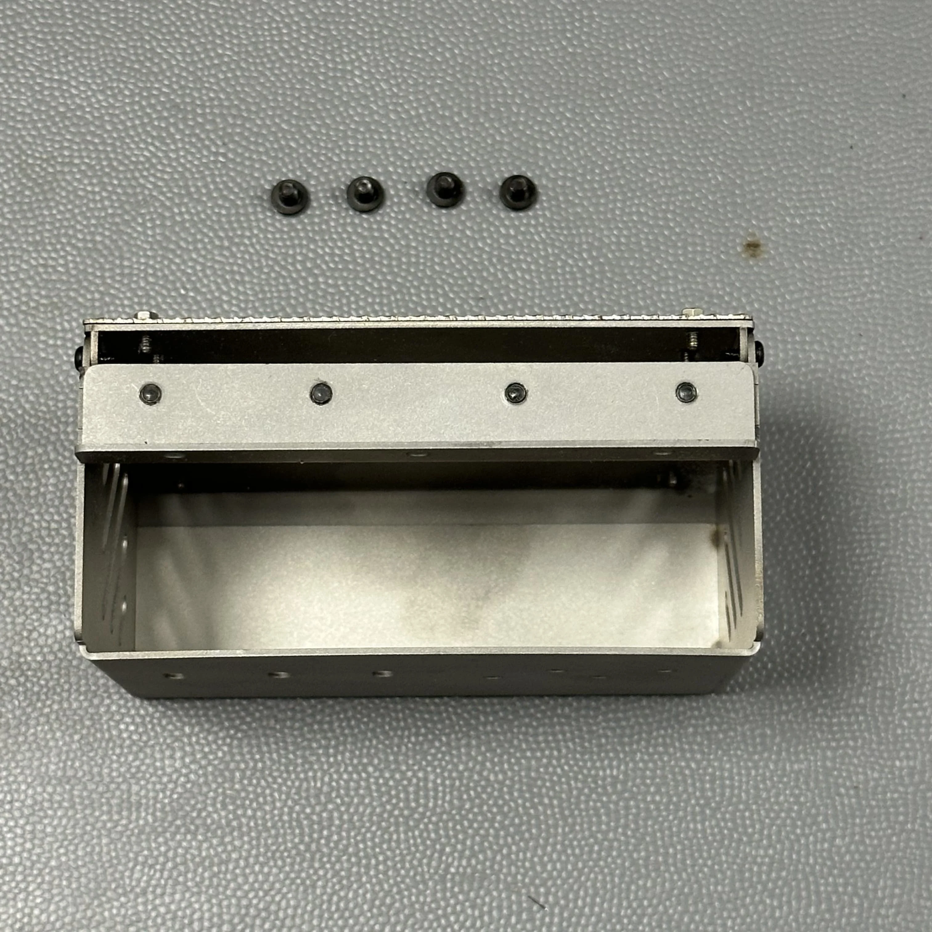 RC 1/14 Tool Box Storage Box Battery Container Toolbox 50*46*46mm For Tamiya 1/14 RC Tractor Truck Parts Accessories