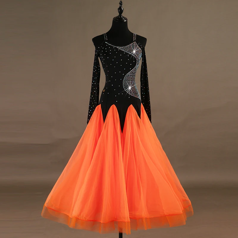 

Luxury Modern Ballroom National Standard Dance Large Swing Dress Tango Waltz Group Performance Competition Suit