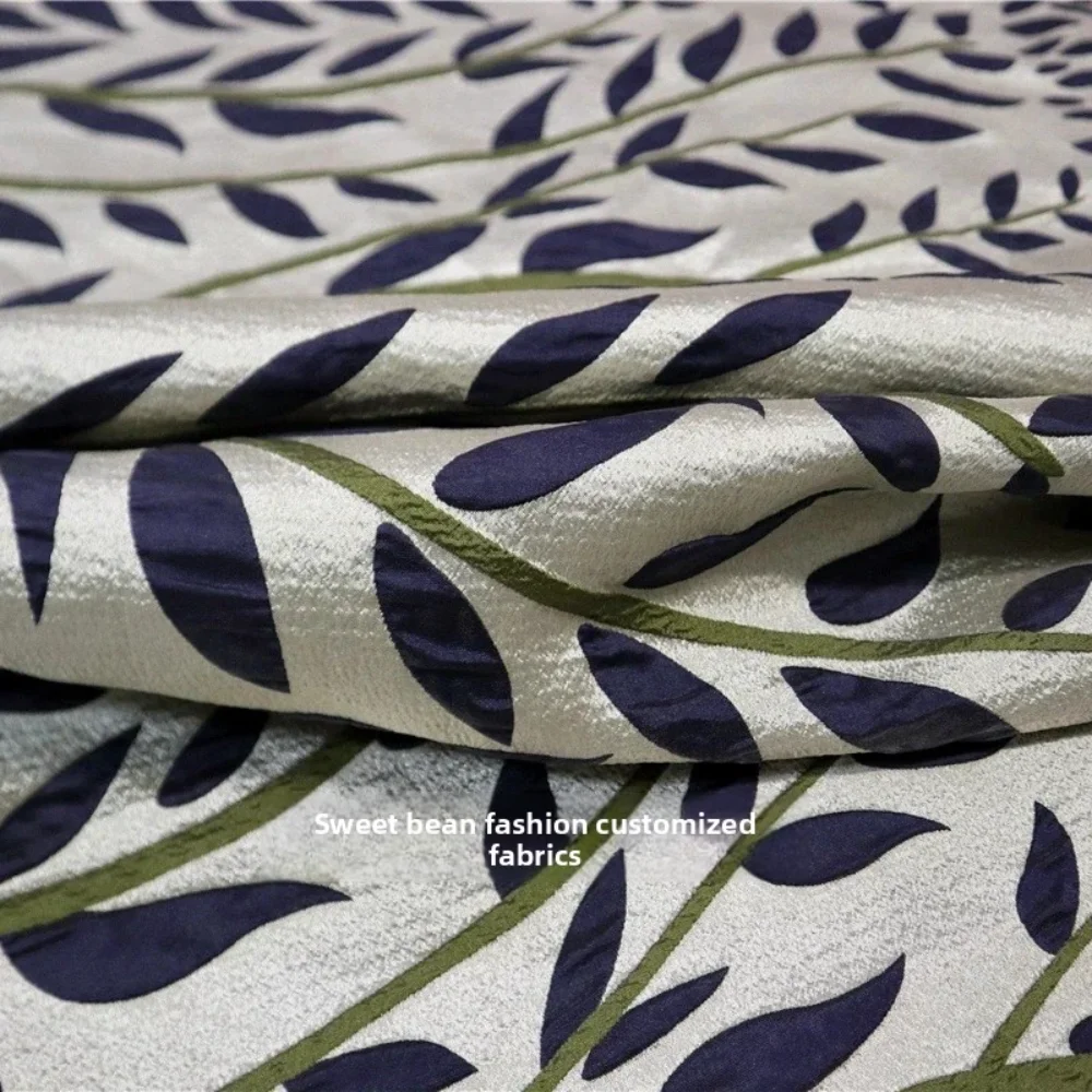 

Золотая линия, парча, жаккардовая ткань, весна, лето, осень, цельный плащ с тиснением, одежда, брендовая модная дизайнерская ткань