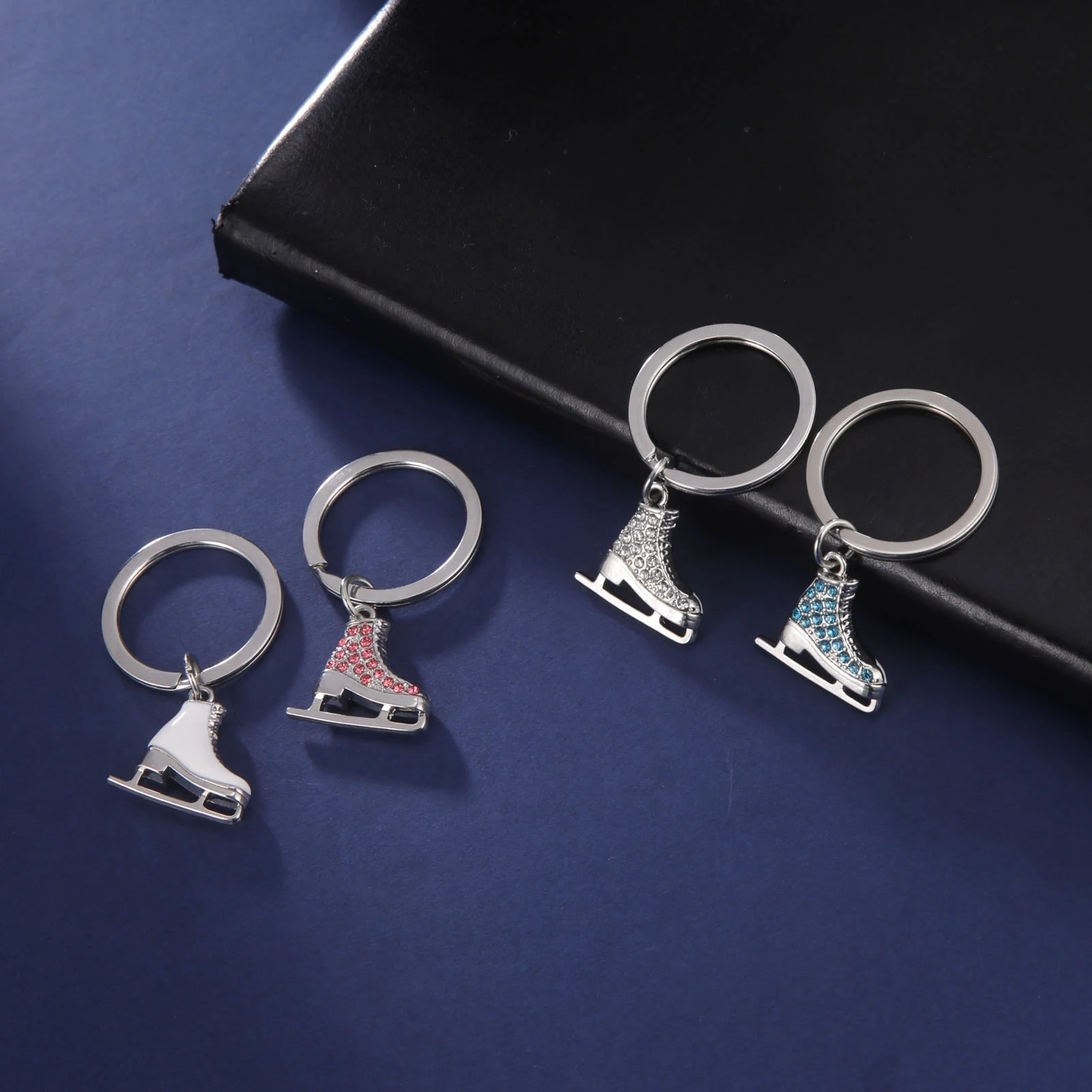 Skyrim Rhinestone Ice Skates Pendant Keychain for Women Girls Metal White Enamel Keyring Sports Jewelry Friends Gift Wholesale