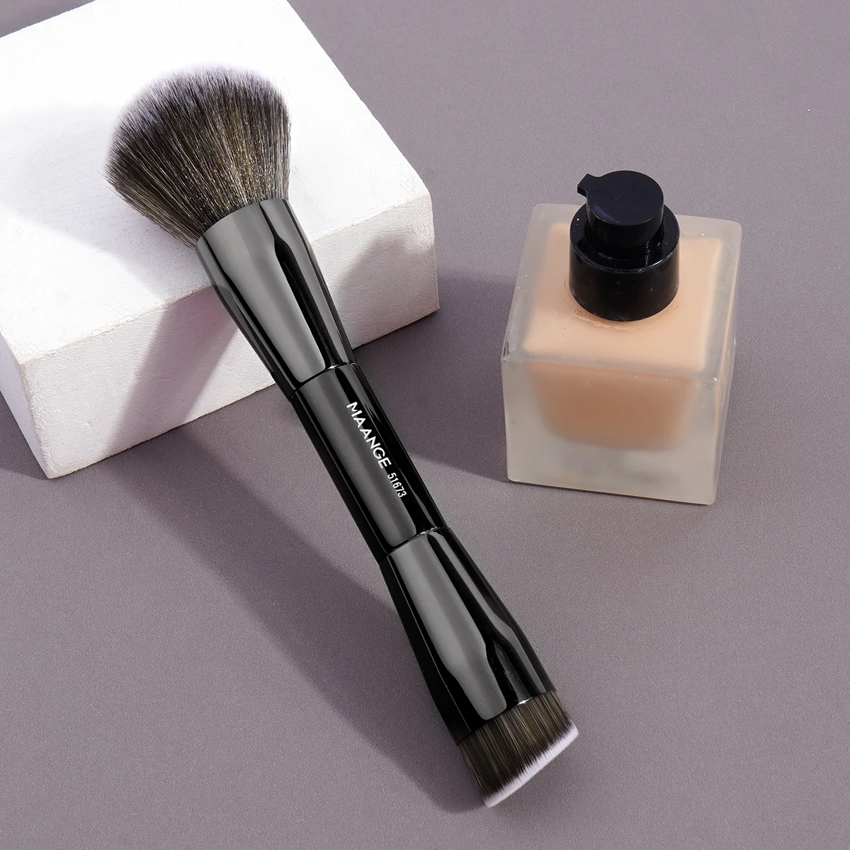 MAANGE-brocha de maquillaje de doble punta, pincel de base para crema líquida en polvo, licuadora, cerdas suaves y densas, herramientas de belleza cosmética facial
