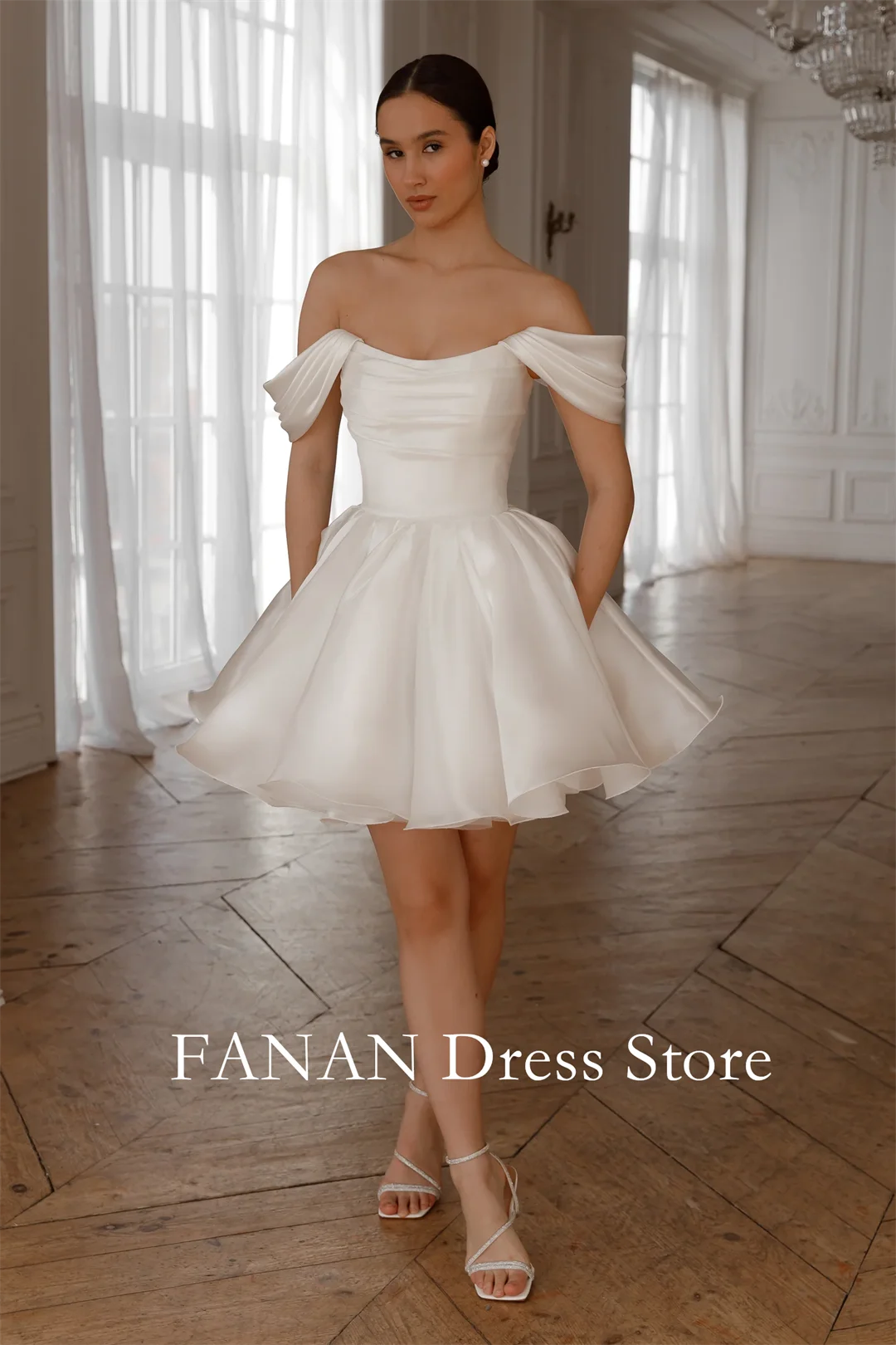 

Fanan Customized White Mini Short White A Line Strapless Satin Corset Back Simple Fiorelia Wedding Dresses with Short Sleeves