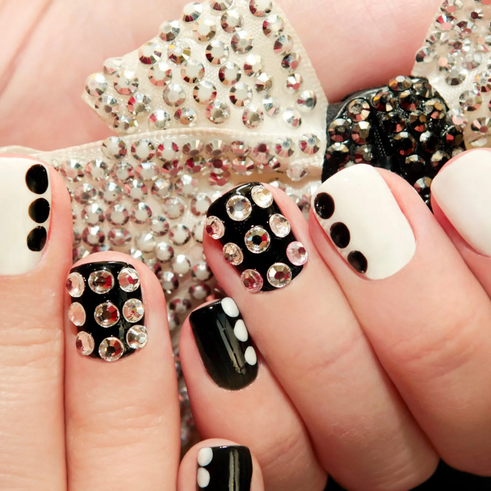 Glas-Strass-Steine für Nägel, Leichtgewichtig, Langlebig, DIY-Kleindekorationen für Handyhüllen, Kleidung, Scrapbooking, Haarspangen, Bastelarbeiten