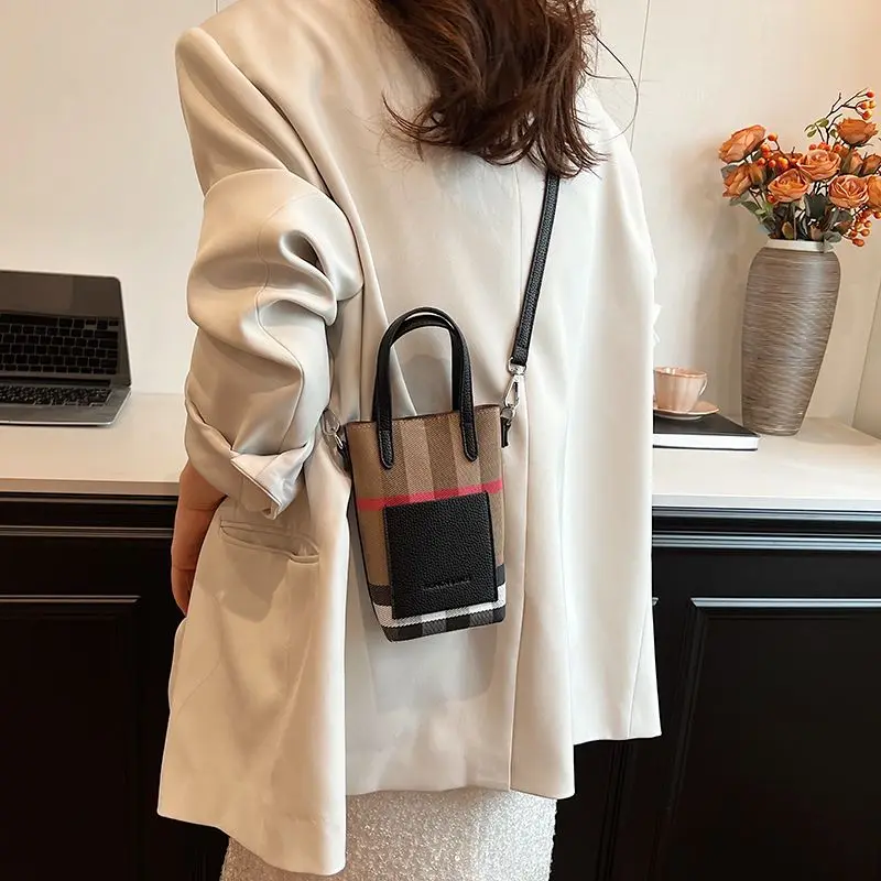 

Faionable Korean Sle Handbag 2024 New Model Versatile Single oulder Crossbody Bag Simple mat Net Red Bag
