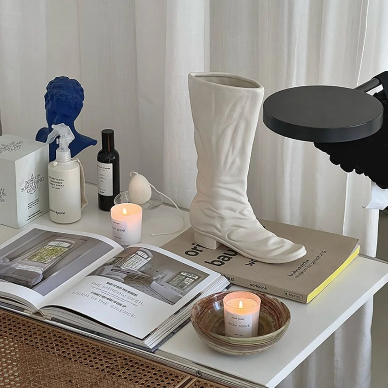 Creative Ceramic Vase,White Boot-Shaped Arrangement Decor,Unique Home Living Room Decoration,Novelty Housewarming Gift