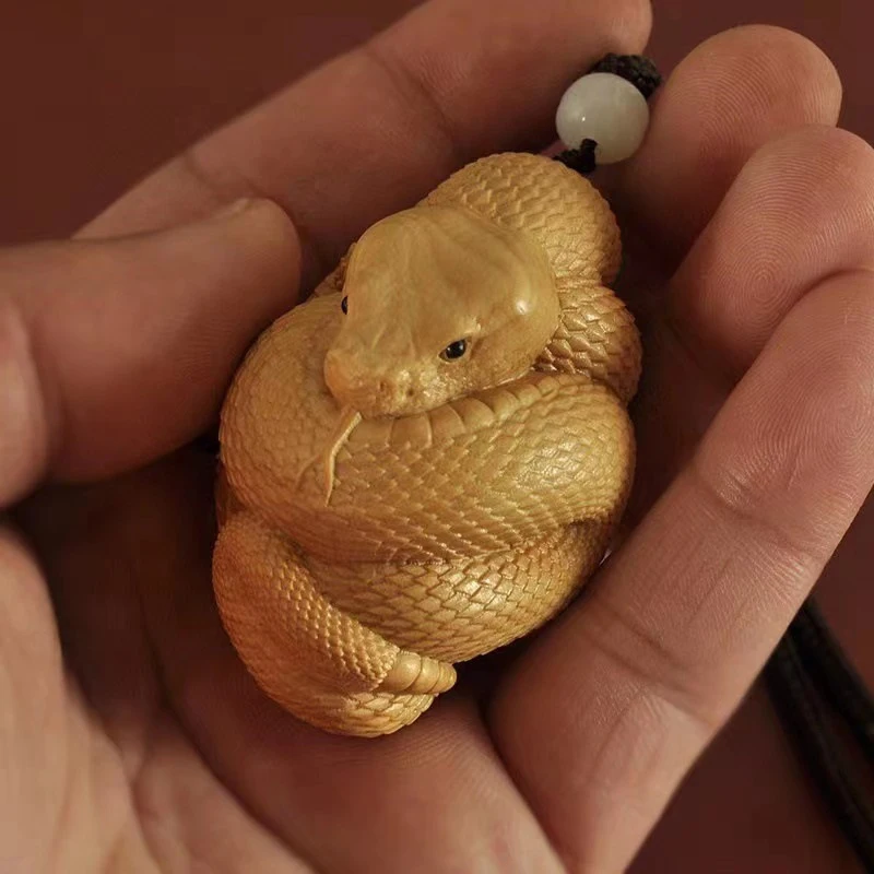 1Pc Exquisite Craftsmanship Figurines Hand Carved Wood Carving Snake Statue Hanging Home Decoration Ornaments Pendant