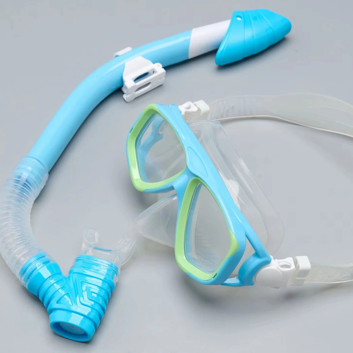 professional-full-face-anti-fog-anti-leak-waterproof-snorkel-set-snorkeling-mask-silicone-diving-goggles-breathing-tubepromote-s