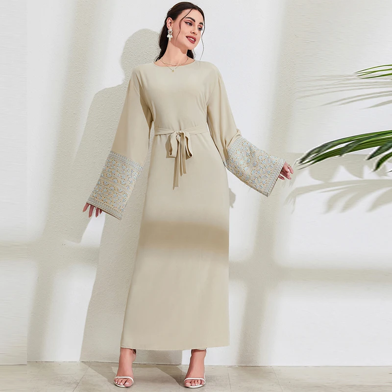 Moda ricamo abito lungo musulmano musulmano Djellaba Robe Syari femminile capispalla musulmana a figura intera abiti Abaya con cintura