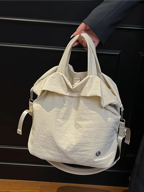 

Large Capaci Fitn Yoga Bag Outdoor Sports Single oulder Crossbody Armpit Commuter Bag Versatile Mommy Bag Quali