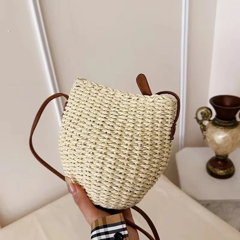 

Hot Sale Straw Woven Zipper Crossbody Bags Portable Women's Bags on Sale 2025 New High Quality Versatile Shoulder Bags