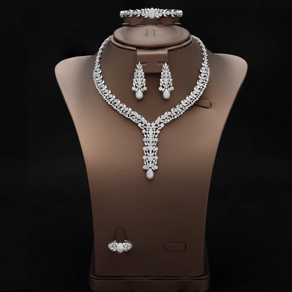 

2024 Fashion New 4-piece Bridal Jewelry Set, Cubic Zirconia, for Women's Wedding Accessories, Dubai, Saudi Arabia