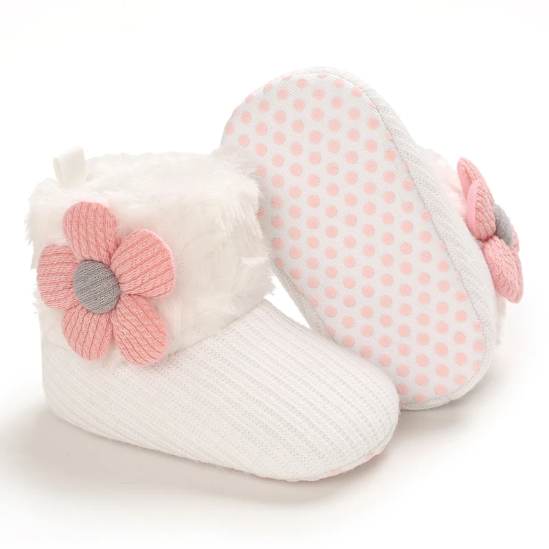 New Winter Newborn Baby Anti Slip Walking Shoes Comfortable And Cute Baby Flower Warm Corduroy Cotton Shoes