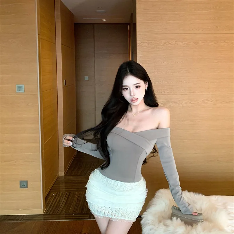 Cross-oulder High Elastic ort T-irt Women's Outerwear Sexy Personali Autumn New Sle One-oulder Sve Long irt