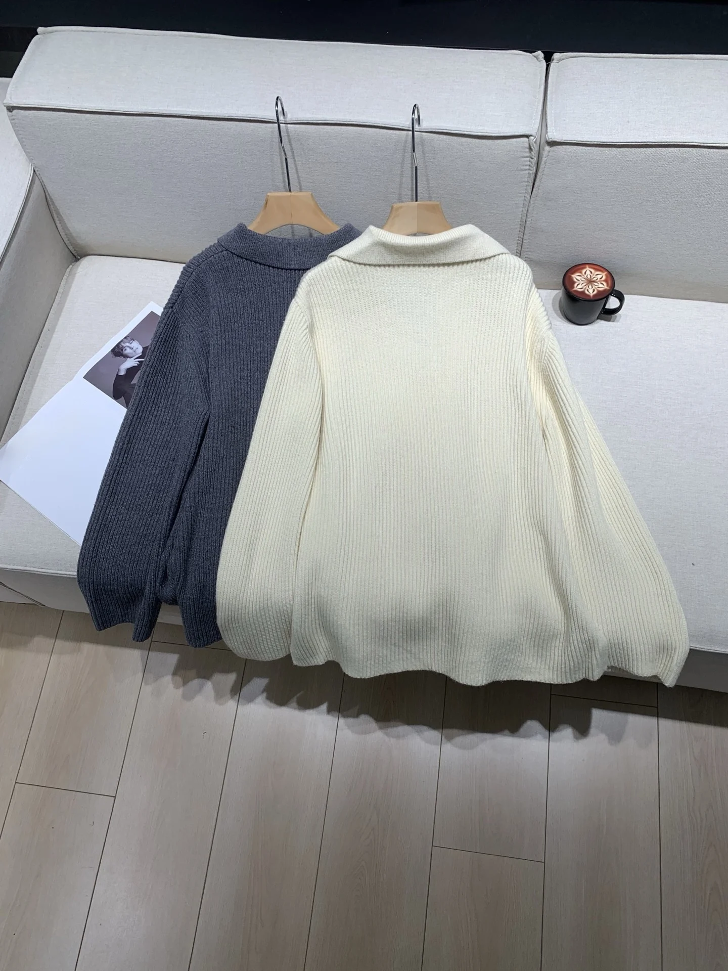 

Loose-Fitting Ribbed Knit Polo Collar Sweater For Women, New Autumn/Winter 2025 Style, Simple Wool Top