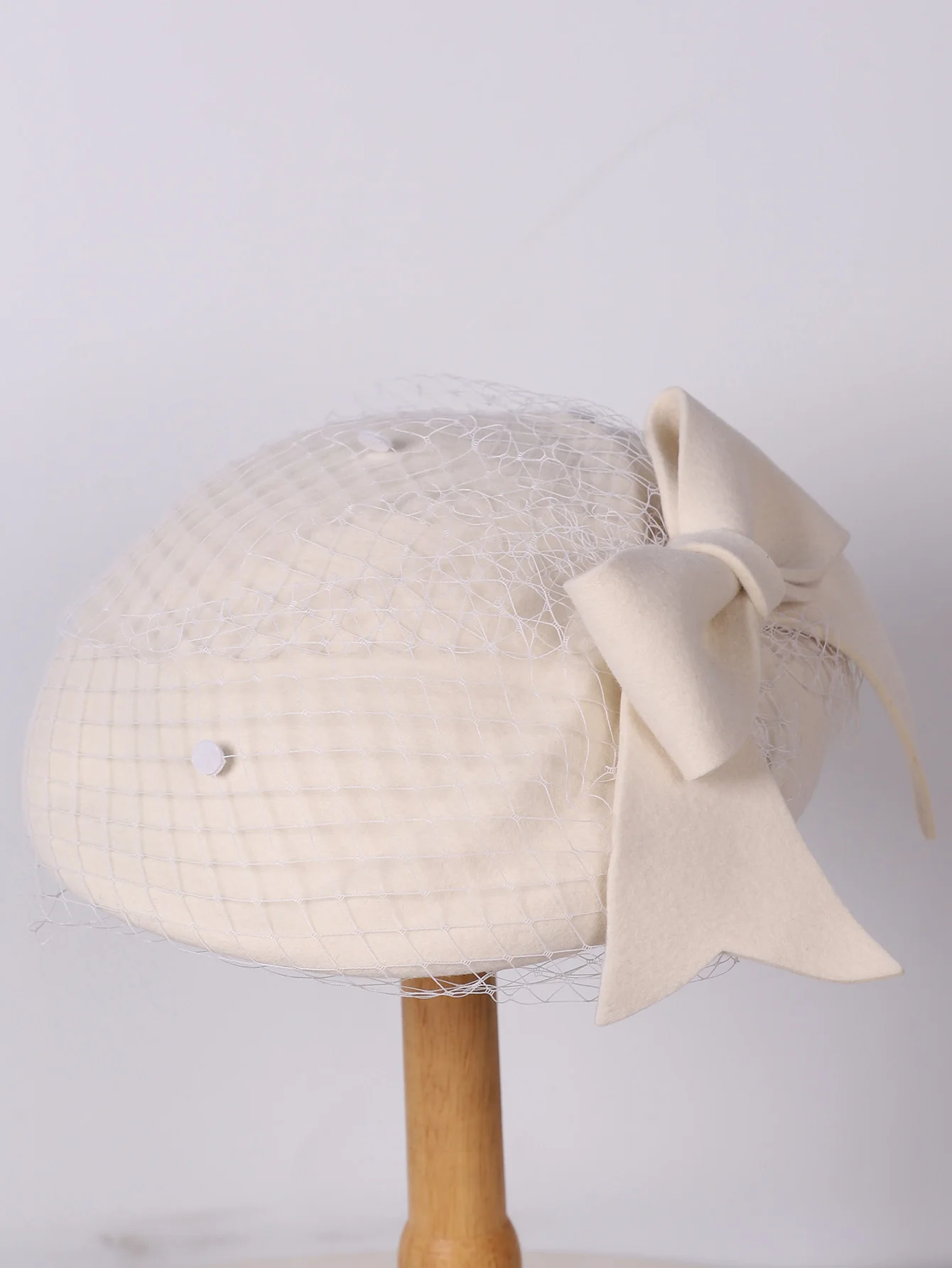 FS 100% Wool Felt Beret Wedding Bride Fascinators Hat With Veil Bowknot Cocktail Tea Party Dress Church MillineryCap Female Hat