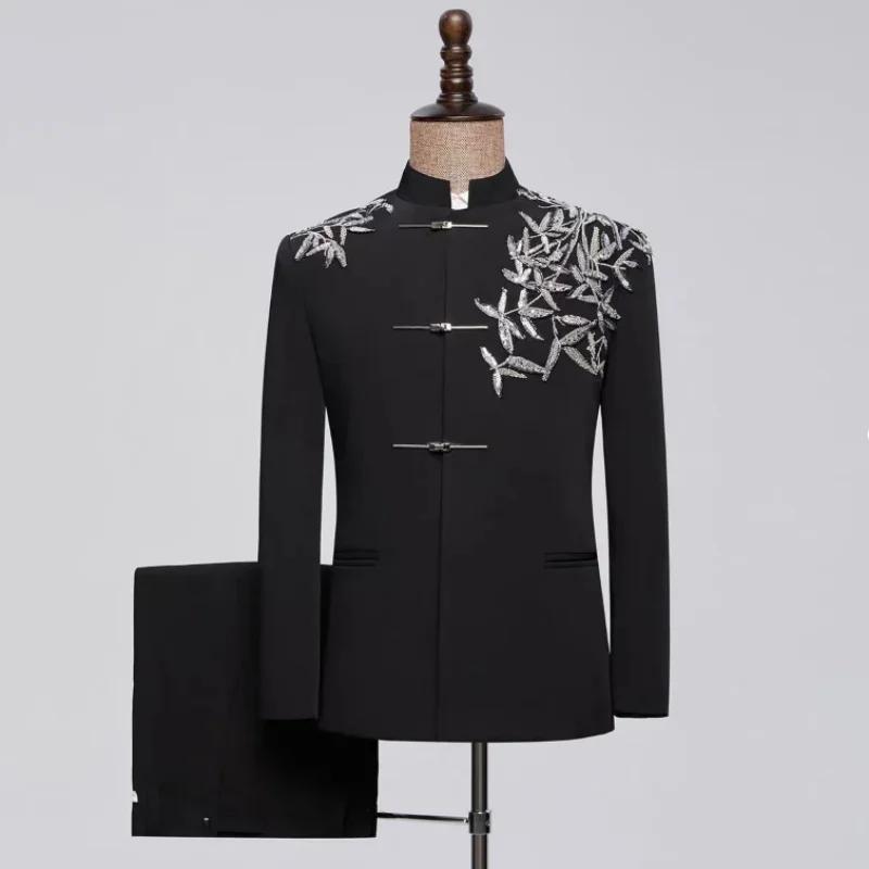 

Men Vintage Chinese Tunic Suit Wedding Blazer And Pants 2-Piece Stand Collar Slim Embroidery Details Ideal Groom Singer Host