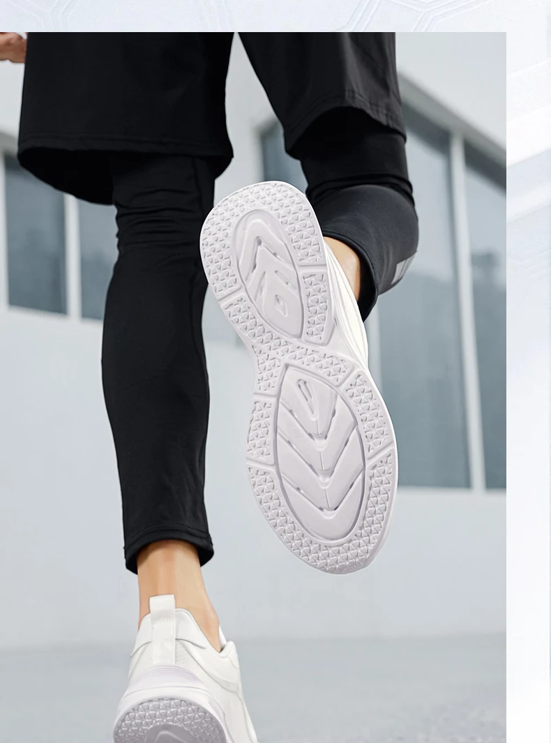 Große Herren-Sneaker in Weiß, leichte, atmungsaktive, lässige Sportschuhe, modische, flache, weiche Sohle, Walking-Trainer, Übergröße 39–48 – Detail 13