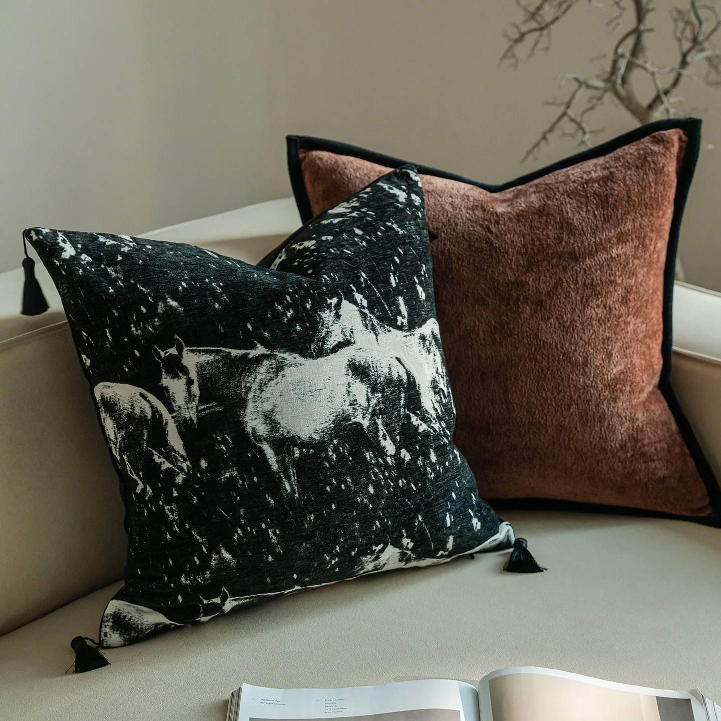 

Premium Chinese Black and White Ink Cushion Cover Luxury Chenille Jacquard Pillowcase Modern Pillow Covers for Sofa Home Decor