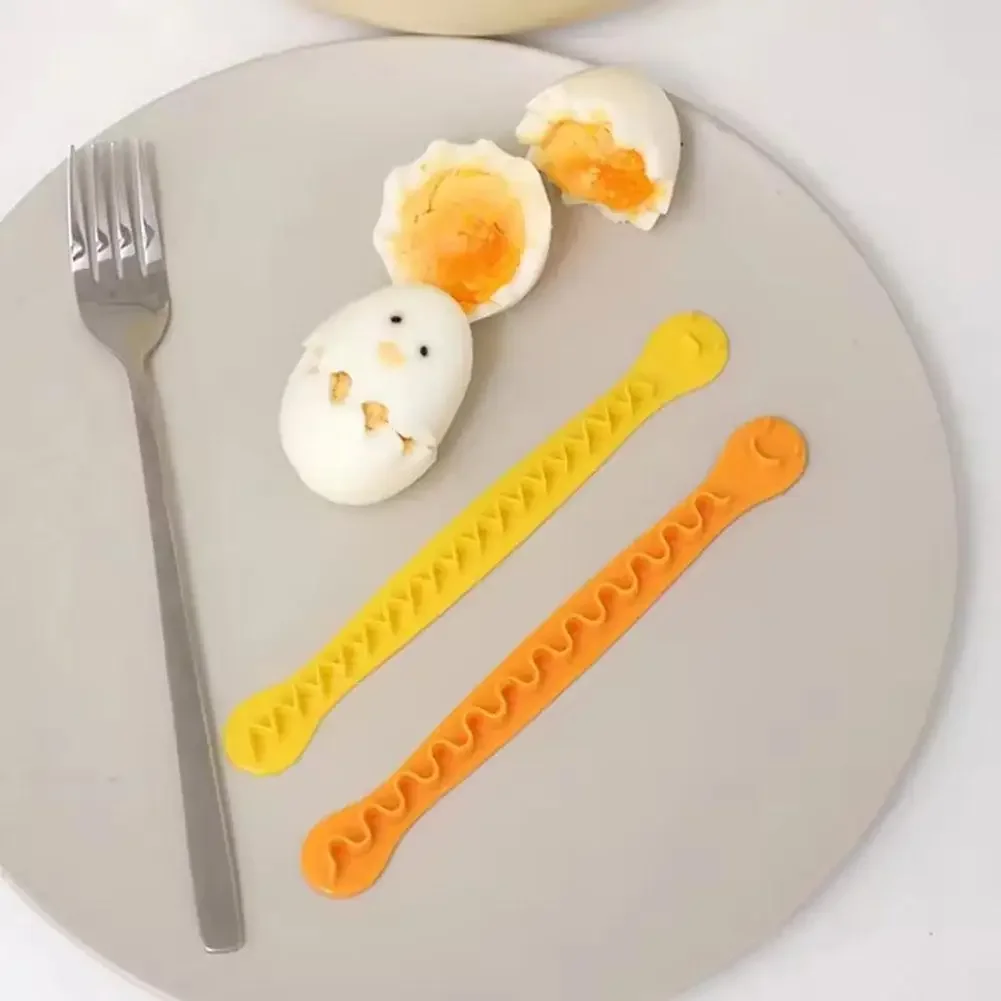 2個入り おしゃれなゆで卵カッター 可愛い卵殻型ゆで卵作り 弁当カットフラワーシェイパー 卵ツール キッチン調理器具