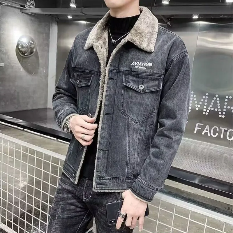 Giacca di jeans da uomo grigia cappotti di jeans maschili imbottiti caldi inverno 2024 abbigliamento maschile Trendy Rock Elatic abbigliamento