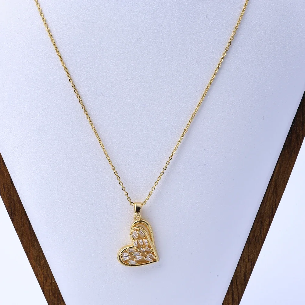 Collana in acciaio al titanio che non sbiadisce, versatile gioielli di nicchia da donna, squisita catena di maglioni di celebrità di Internet di fascia alta, semplice co