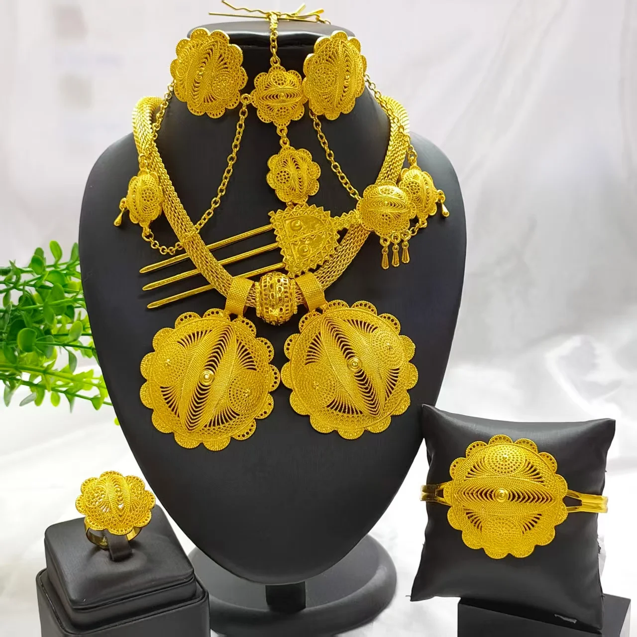 

Luxury Ethiopian 24k Gold Color 6pcs Jewelry Sets For Women Dubai Flower Shape Nigerian Necklace Jewellery Set Gift Wedding