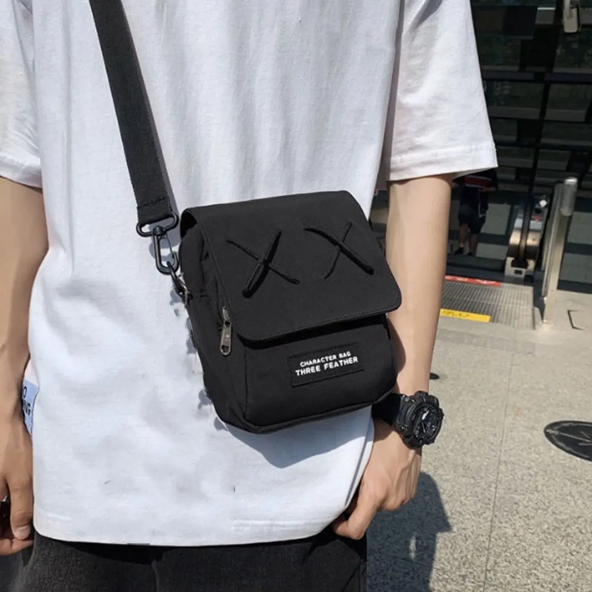 

Small body bag for women Instagram casual oblique cross cell phone bag for women simple day lightweight single shoulder crossbod