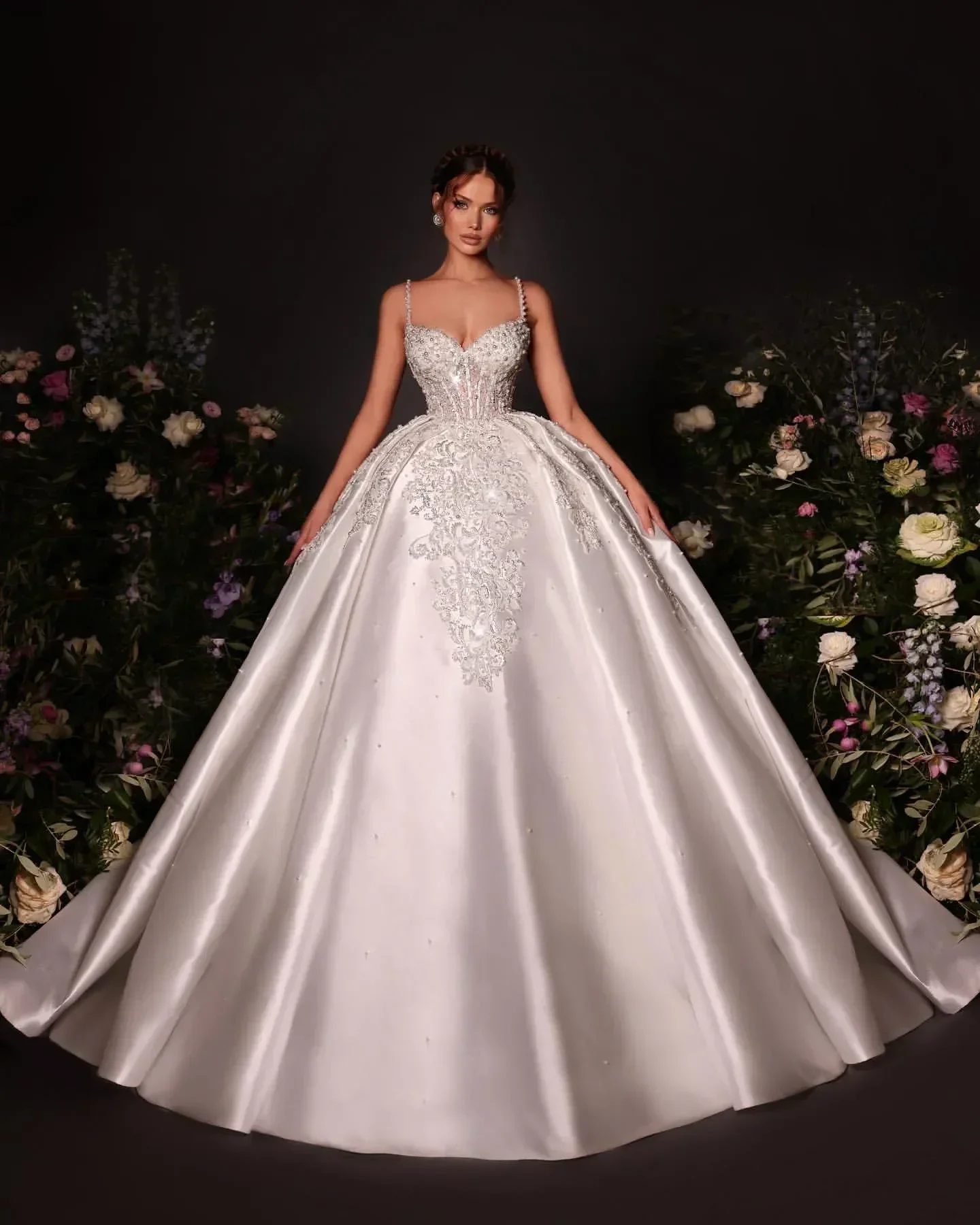 

Customized Vintage Wedding Dress for bride spaghetti appliqued wedding dresses bridal gowns Vestido De Noiva