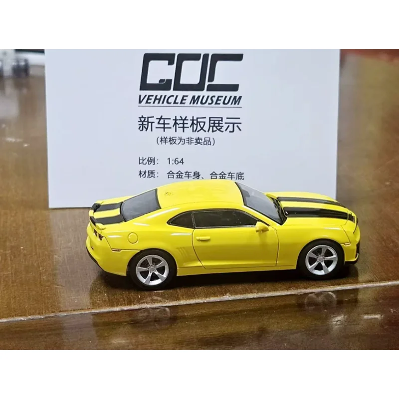 

GOC Diecast 1:64 Scale Camaro Alloy Simulation Car Model Adult Hobby Colletcion Souvenir Display Holiday Gift
