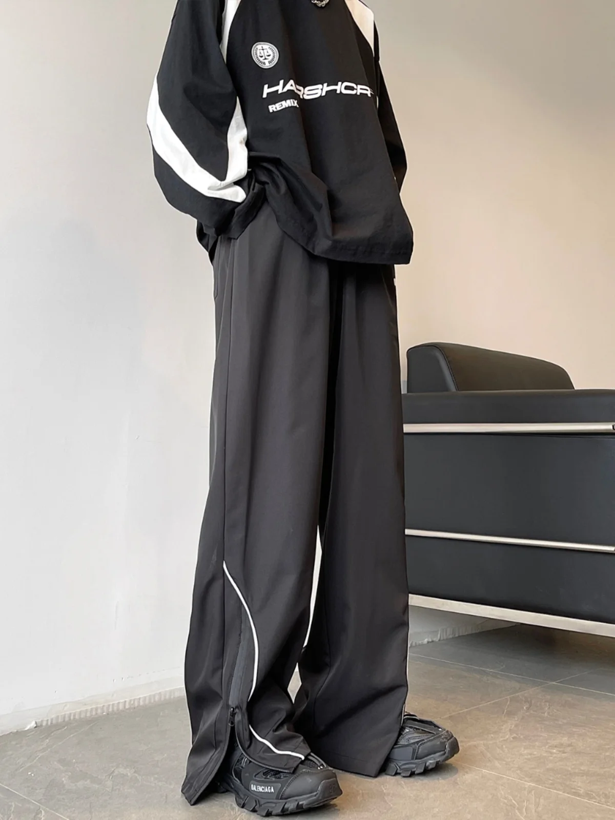 

Spring Autumn Casual Loose Sports Pants Men's Straight Leg Outdoor Climbing Waterproof Wide Leg Trousers Faionable Youth Sle