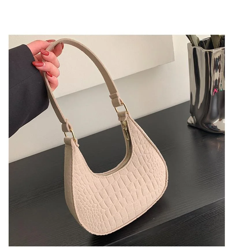 Retro Women Shoulder Bag Handbag Pure Felt Fashion Leisure Underarm Bag Crescent Saddle Bag For Ladies Advanced Armpit Bag