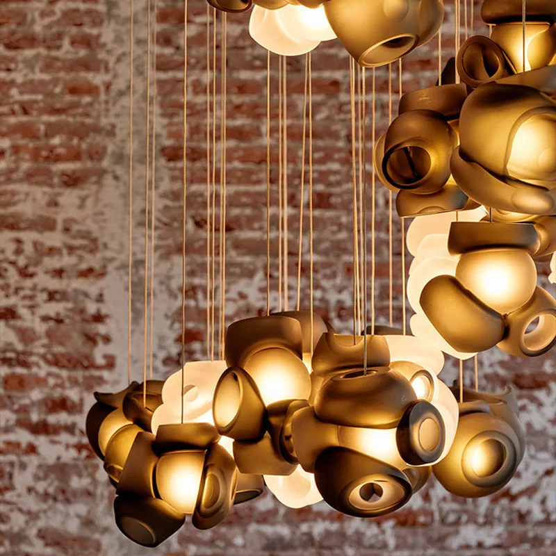 مصباح معلق داخلي هندسي، زجاج فاخر خفيف باللونين الأبيض والأسود، إضاءة سقف الفندق لتزيين المنزل #1