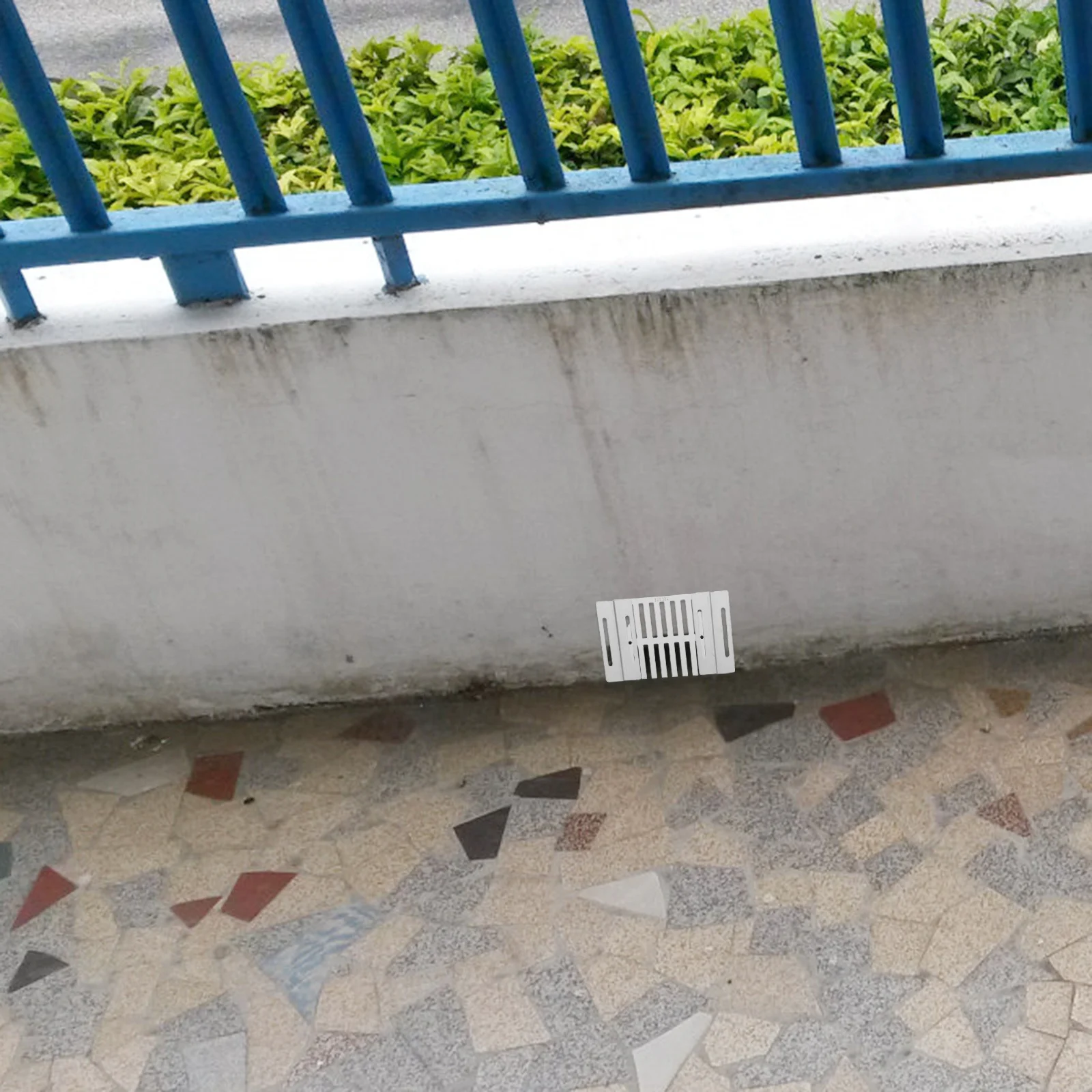 

Stainless Steel Floor Drain Filter 10x10cm Side Wall Industrial Sliding Drain Cover Outdoor Heavy Duty Metal Square Sewer Grate