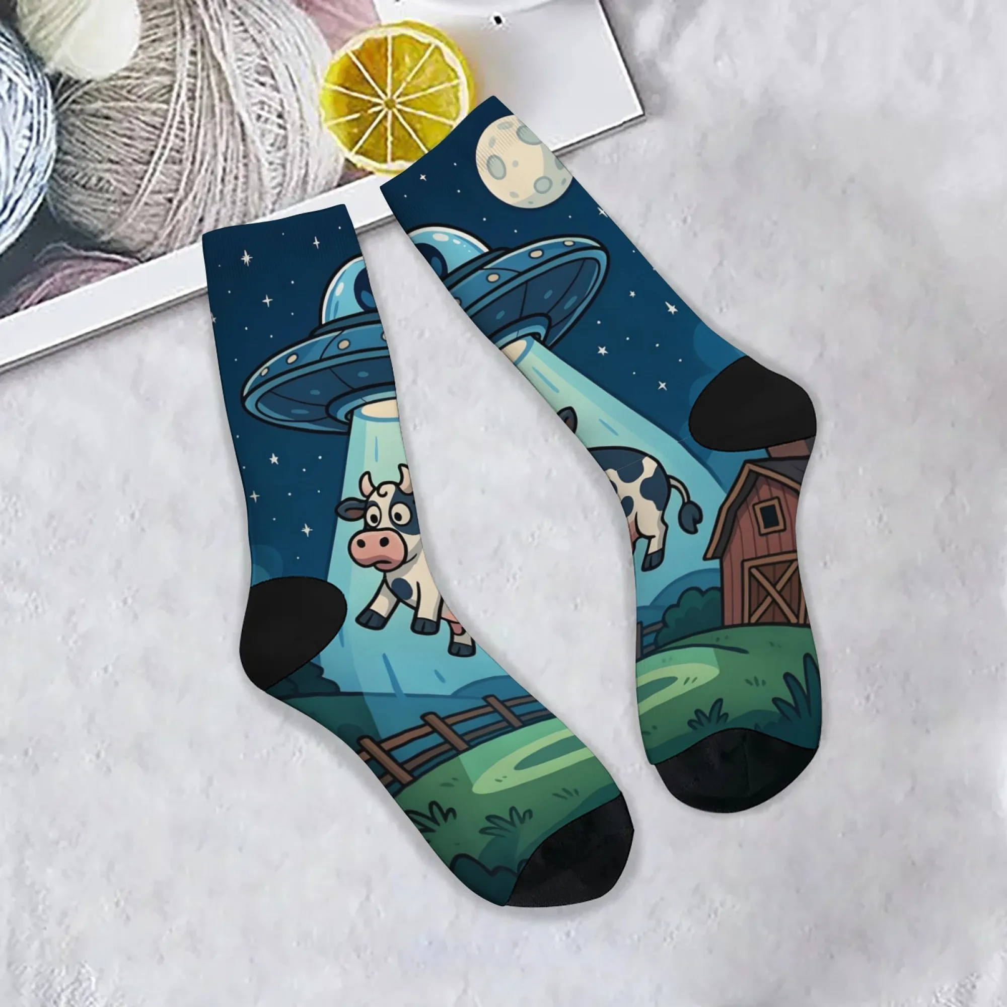 Harajuku Retro UFO Kidnapped Kuh Muster männer Socken Atmungsaktivem Nicht-slip Casual Socken Neuheit Straße Crew Socken geschenk