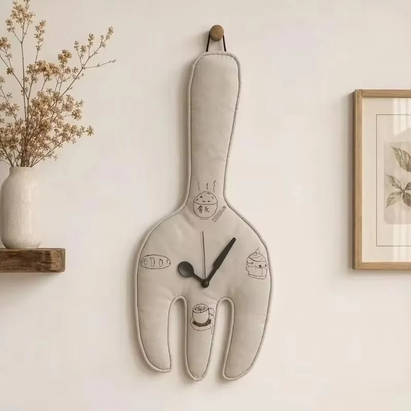 Creative Wall Clock Modern Restaurant Decorative Clock Minimalist Room Hanging Clocks Fork Shaped Wall Decoration Ornament