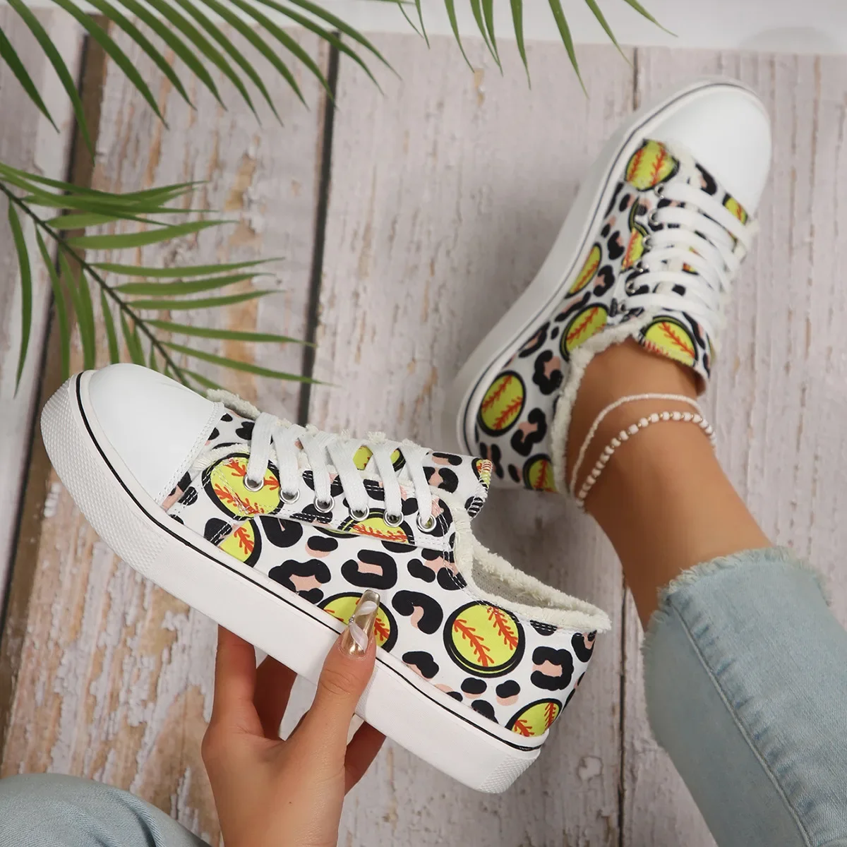 Women's Printed Canvas Shoes Round Toe Flat Bottom Lace Up Plus Size Anti-slip Lightweight Sneakers Zapatilla Deportiva Mujer