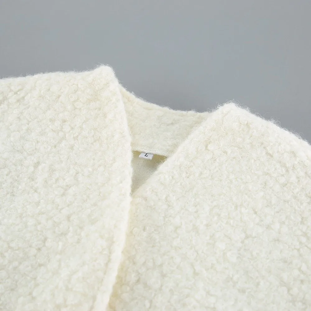 Modische, schicke, lockere Wolljacke mit Baumwollfutter, Tweedstoff, kurzer Mantel, lässige Luxusjacke mit Knopfleiste und Raffung – Detail 3