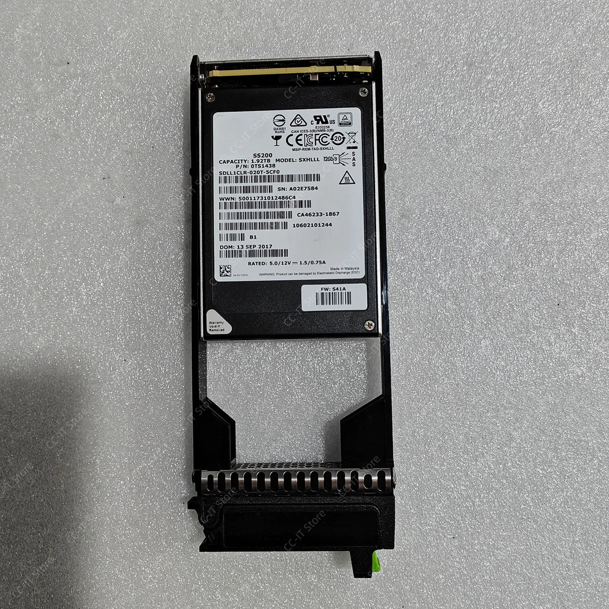 CA07670-E895 0TS1438 SXHLLL CA46233-1867 1.92TB SAS 12Gbps MLC Enterprise Solid State Drive SSD
