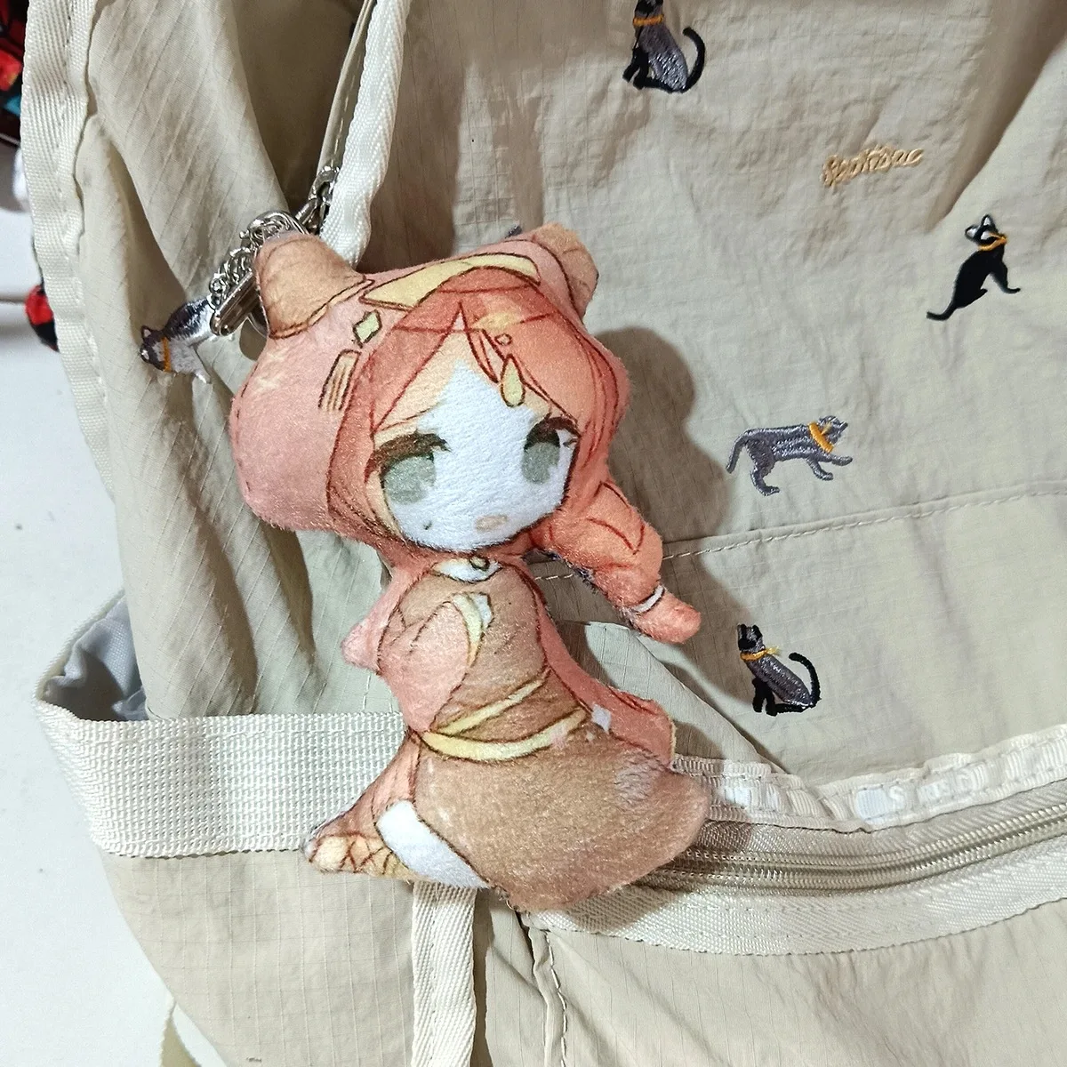 شخصية خامسة نسخة Q تأثيري لطيف صرير دمية قلادة لوكارلا فريق عضو أفخم دمية