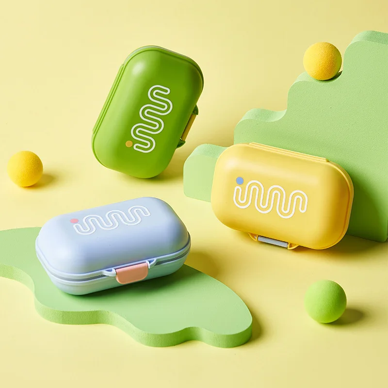 Travel Portable Draining Soap Box with Lid, Student Dormitory Soap Box, Mini Storage for Carrying