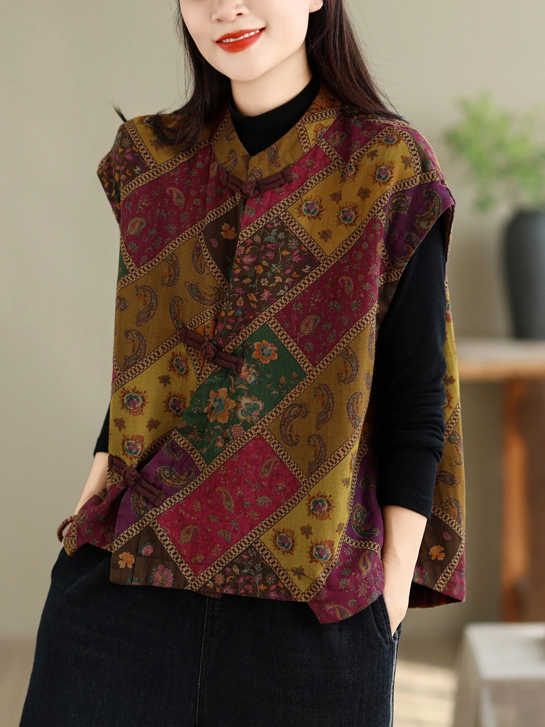 New Chinese Style Printed Buttonless Sleeveless Vest Women's Fashionable Retro Early Autumn New Model Outerwear Casual Wear