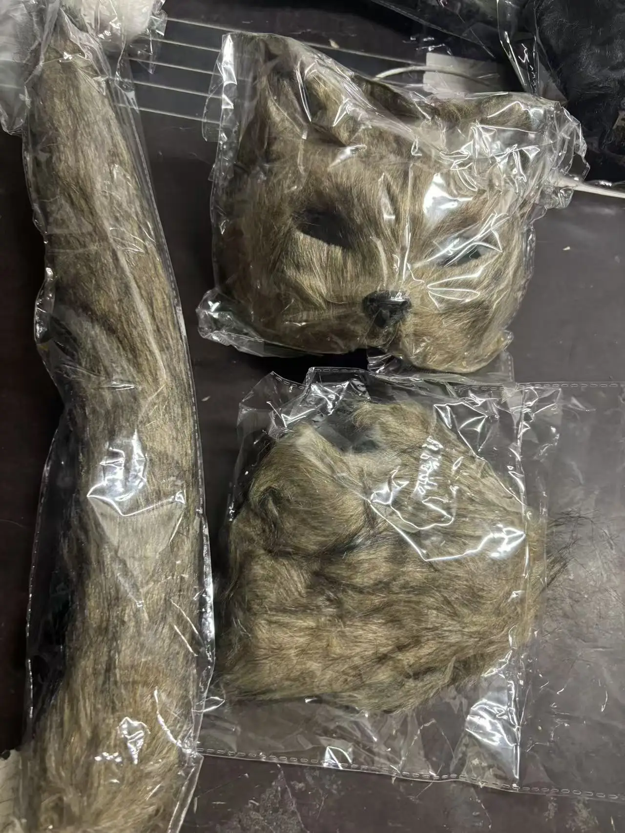 

Fluffy Fur Tail Cat Paws Gloves And Wolf Therian Mask Set For Halloween Cosplay Costume Accessories Mask Sets