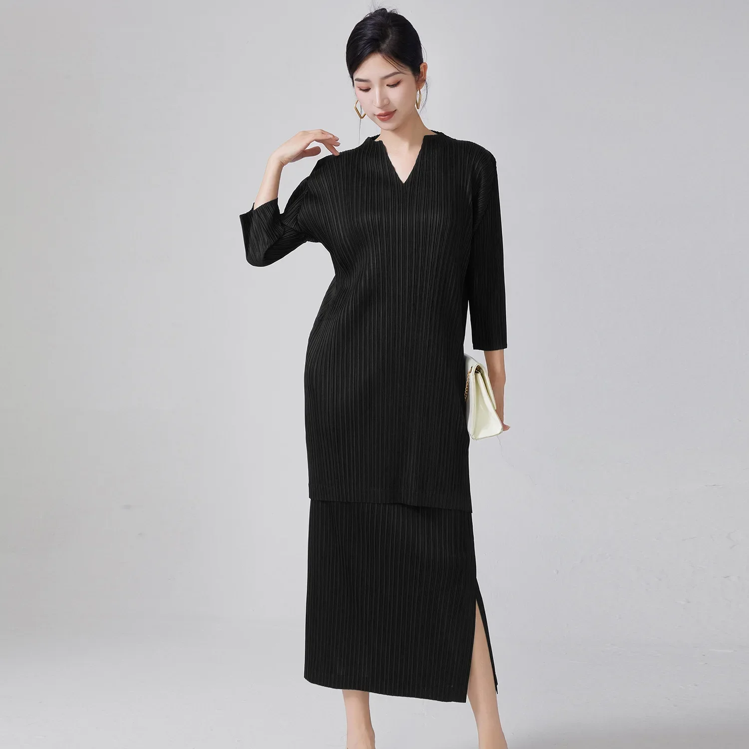 YUDX Miyake Pleated Two Piece Set Long Sleeved V-neck Dress Top Casual Side Slit Straight Skirt Women's Autumn Winter Korean