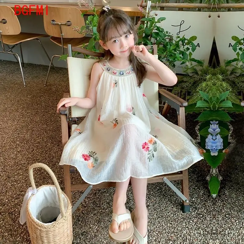 

Teenagers Girl's Dress Summer 2024 New Embroidered Pure Cotton Sleeveless Sling Dress Girl Bohemian Children's Princess Dress